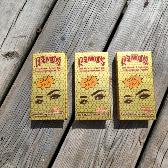 💥3 for $15 Lashwoods Natural Mink Lashes 3pk Gold Boxes - Picture 3 of 4